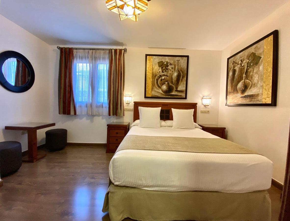 Hostal Rodri (Adults Only) Granada Dış mekan fotoğraf