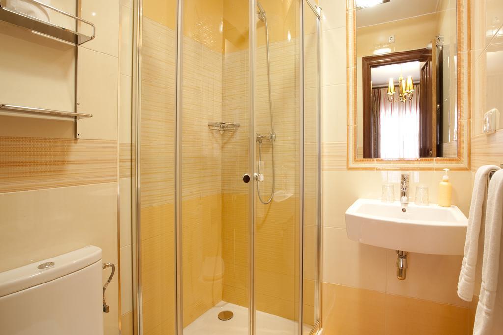 Hostal Rodri (Adults Only) Granada Oda fotoğraf
